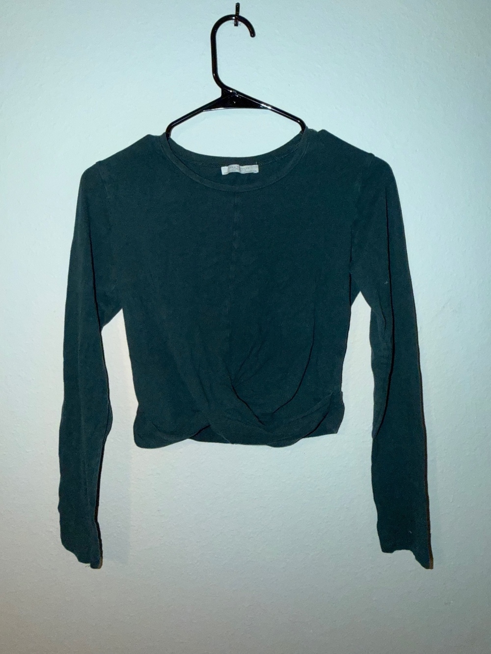 🌿 ZARA Dark Green Twist-Front Crop Top 🌿